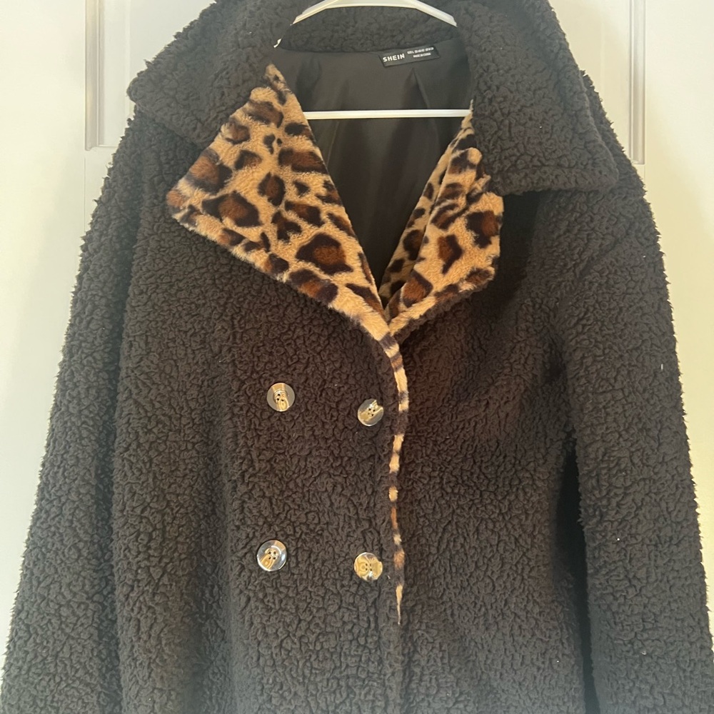 SHEIN Dark Brown Teddy Jacket with Leopard Print Collar